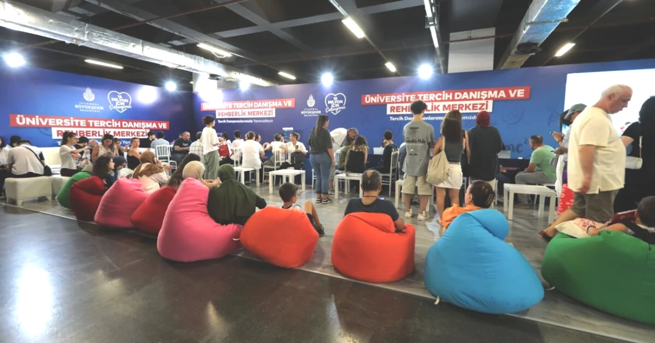 İBB'nin Ücretsiz YKS Tercih Yerleri! İstanbul Dışı Öğrenciler Faydalanabilir mi?