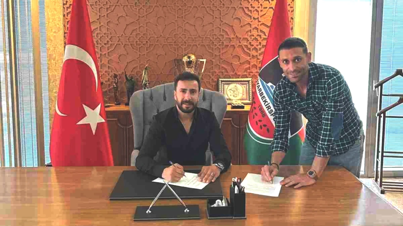 Diyarbekirspor'da Büyük Değişim! İlhan Akbaş Yeni Başkan!